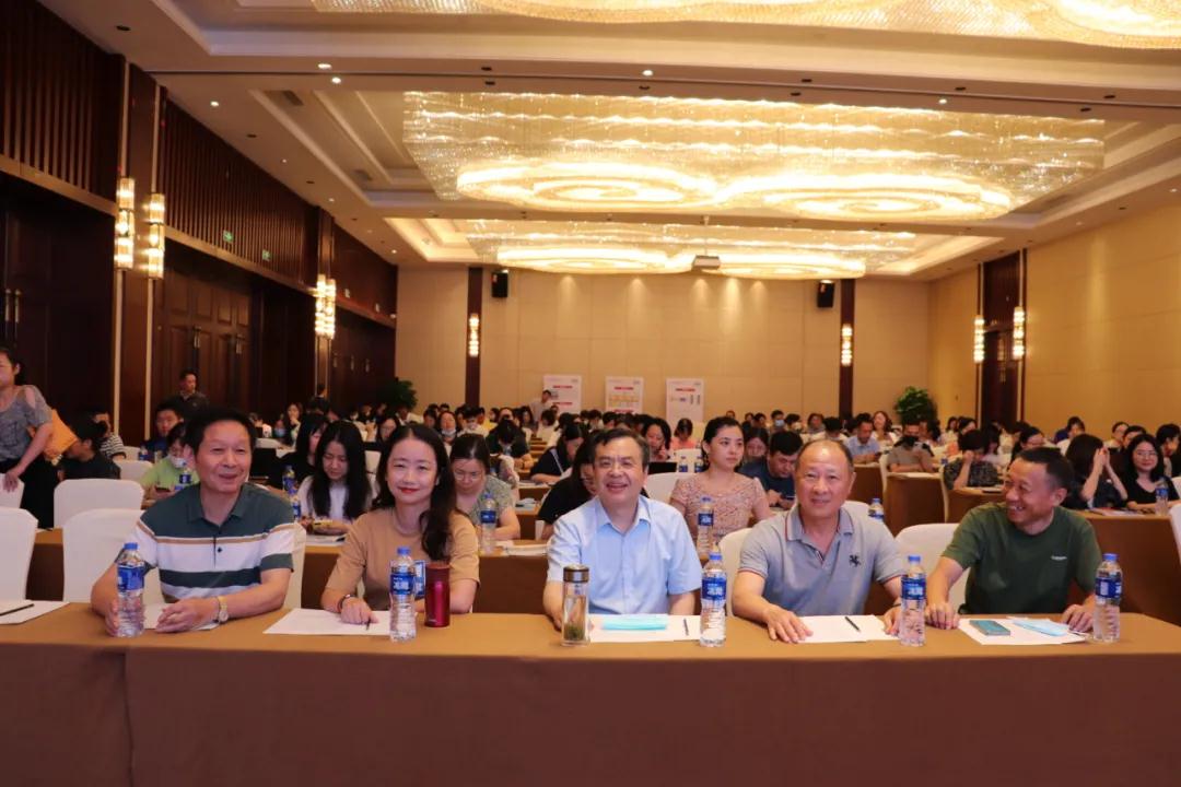7月20日，由我司协办的2021年度报关人员知识更新培训大会顺利举办